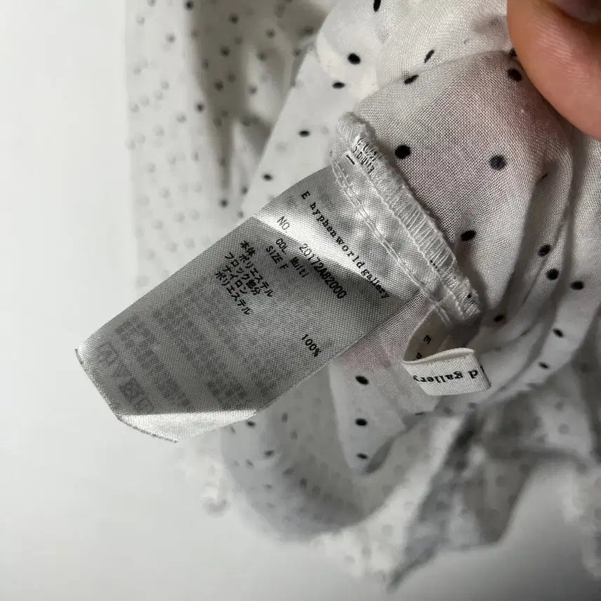 [BUNJANG] Earth Music Ecology Dot See-through Blouse / [Earth music] 어스앤뮤직에콜로지 도트 시스루 블라우스