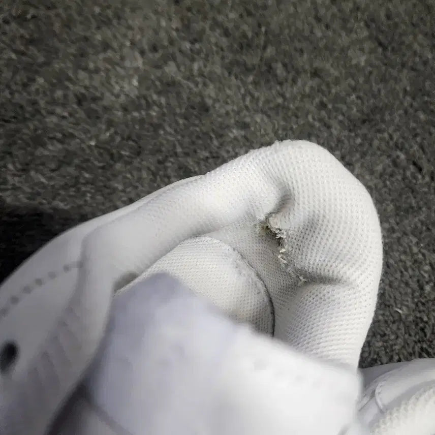 [BUNJANG] Nike Air Force 1 Low White Sneakers / 나이키 에어포스로우1  화이트 285사이즈