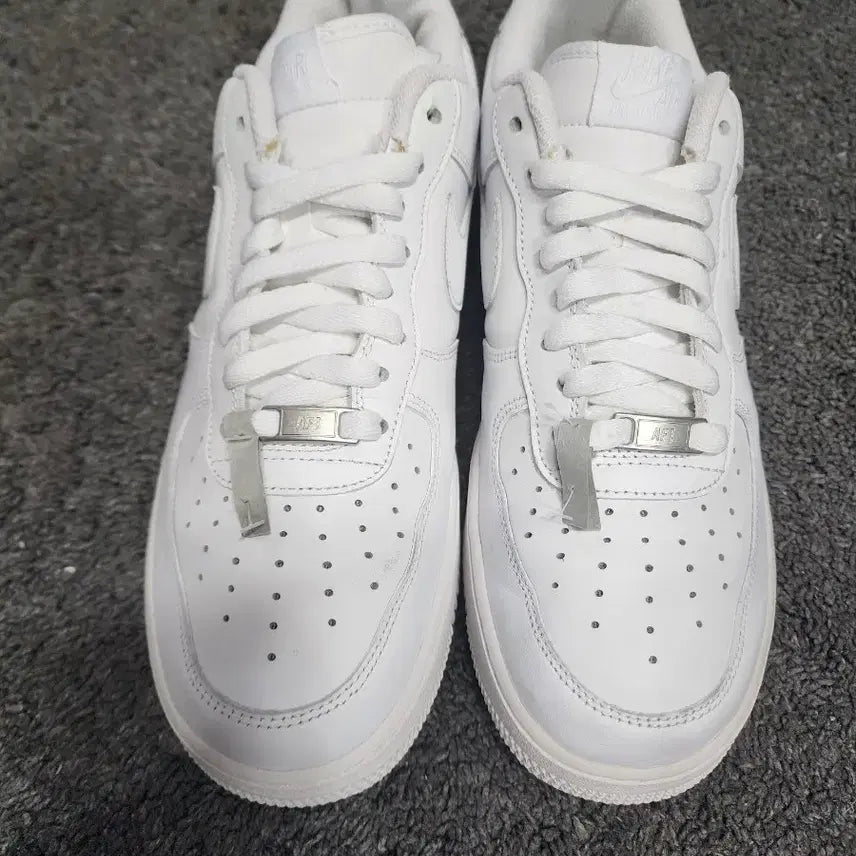 [BUNJANG] Nike Air Force 1 Low White Sneakers / 나이키 에어포스로우1  화이트 285사이즈