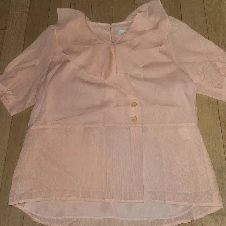 [BUNJANG] Roem Pink Chiffon Blouse with Frill Detail / 로엠 핑크색 쉬폰 블라우스 프릴 반팔