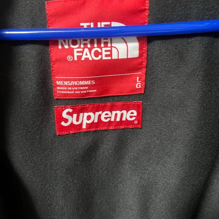[BUNJANG] Supreme The North Face Metallic Silver Jacket / 슈프림 노스페이스 메탈릭 은색