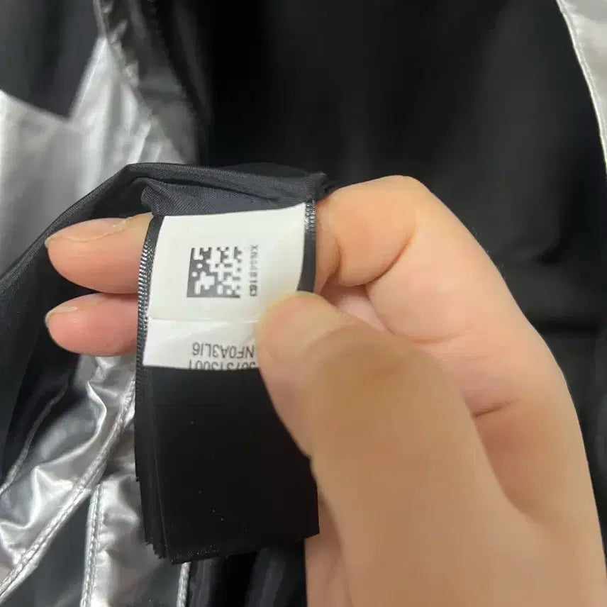 [BUNJANG] Supreme The North Face Metallic Silver Jacket / 슈프림 노스페이스 메탈릭 은색