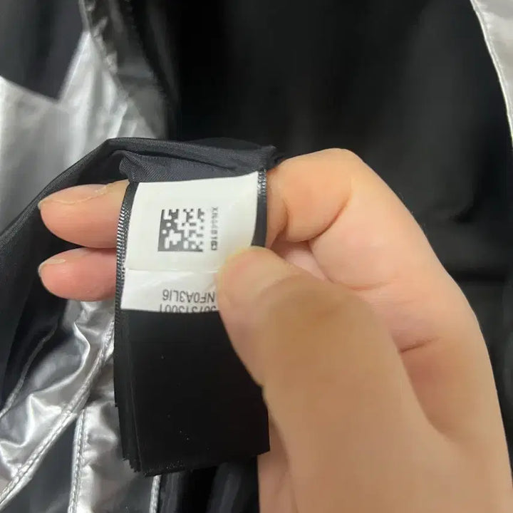 [BUNJANG] Supreme The North Face Metallic Silver Jacket / 슈프림 노스페이스 메탈릭 은색