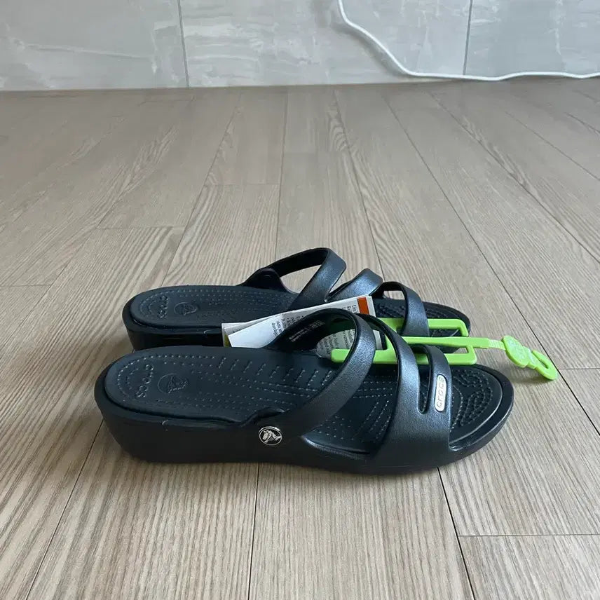 [BUNJANG] Crocs Sandals Black 220mm / (새상품)크록스 샌들 블랙 220mm