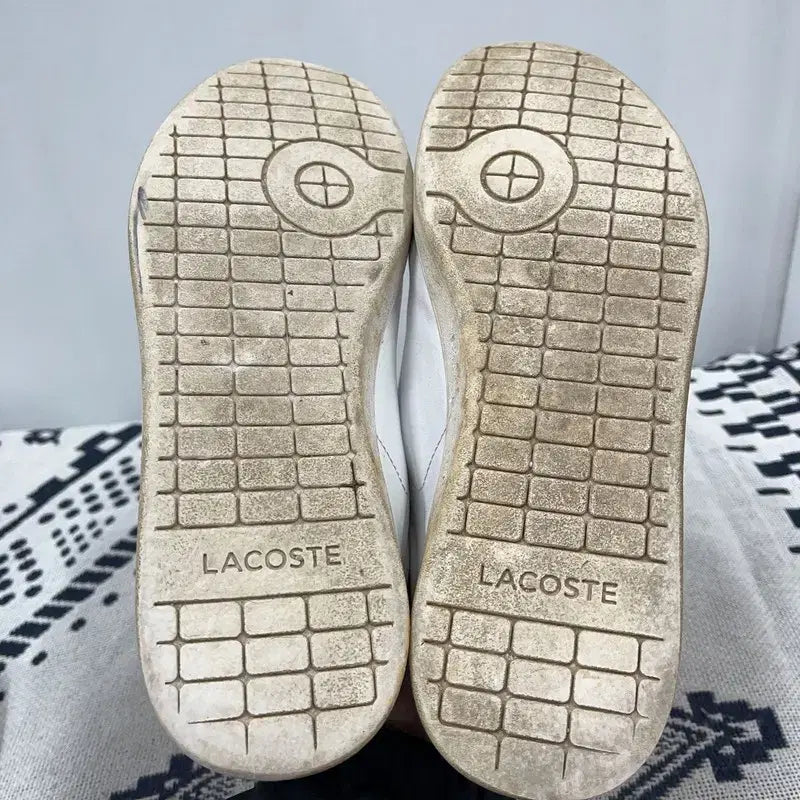 [BUNJANG] Lacoste Carnaby Evo Sneakers UK5 / 라코스테 카나비 에보 스니커즈 UK5 X00268