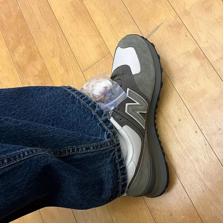 [BUNJANG] New Balance Comme des Garcons Sneakers / 뉴발란스 꼼데가르솜