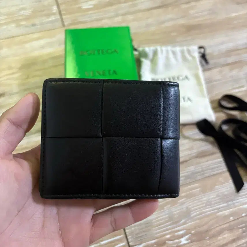 [SOLD OUT] [정품] 보테가베네타 반지갑 블랙
