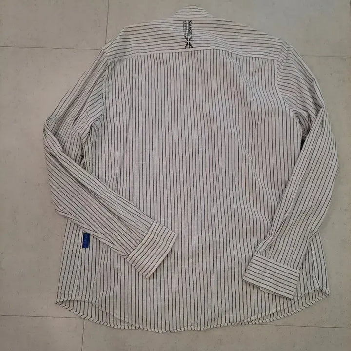 [BUNJANG] Kangol Striped Henley Shirt M / 캉골 스트라이프 헨리넥 셔츠 M