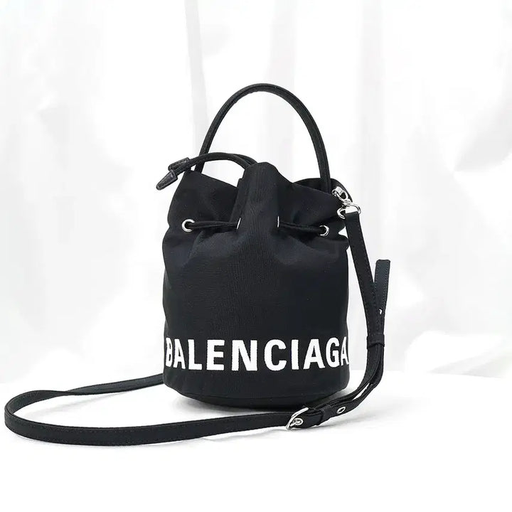 [BUNJANG] Balenciaga Wheel XS Drawstring Bucket Bag / 발렌시아가 블랙 나일론 휠 XS 드로우스트링 버킷백