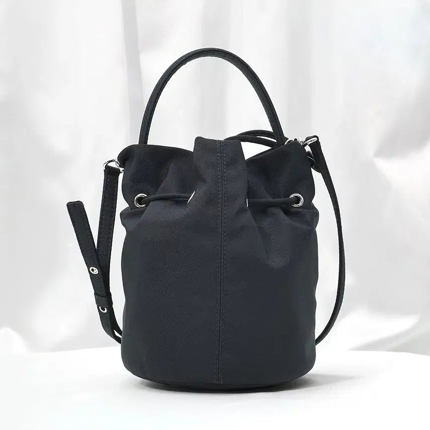 [BUNJANG] Balenciaga Wheel XS Drawstring Bucket Bag / 발렌시아가 블랙 나일론 휠 XS 드로우스트링 버킷백