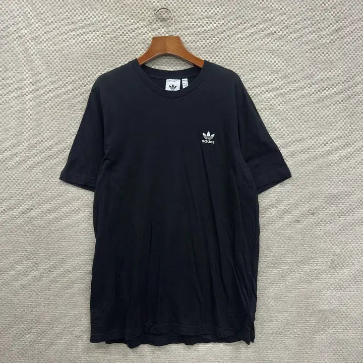 [BUNJANG] Adidas Embroidered T-shirt XL / 아디다스 자수 반팔티 XL A09971