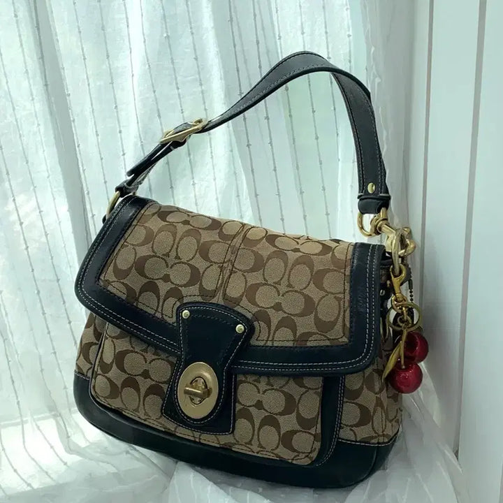 [BUNJANG] Coach Legacy Ali Shoulder Bag / Coach 65th Lagacy Ali Shoulder Bag