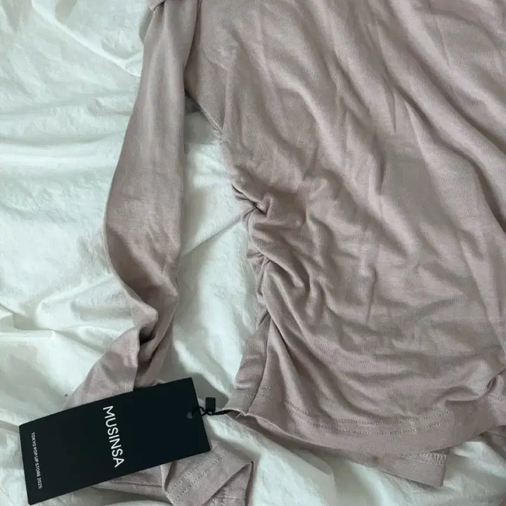 [BUNJANG] Flare Up Long Sleeve One Shoulder T-shirt / 플레어업 롱슬리브 원숄더 티셔츠 핑크