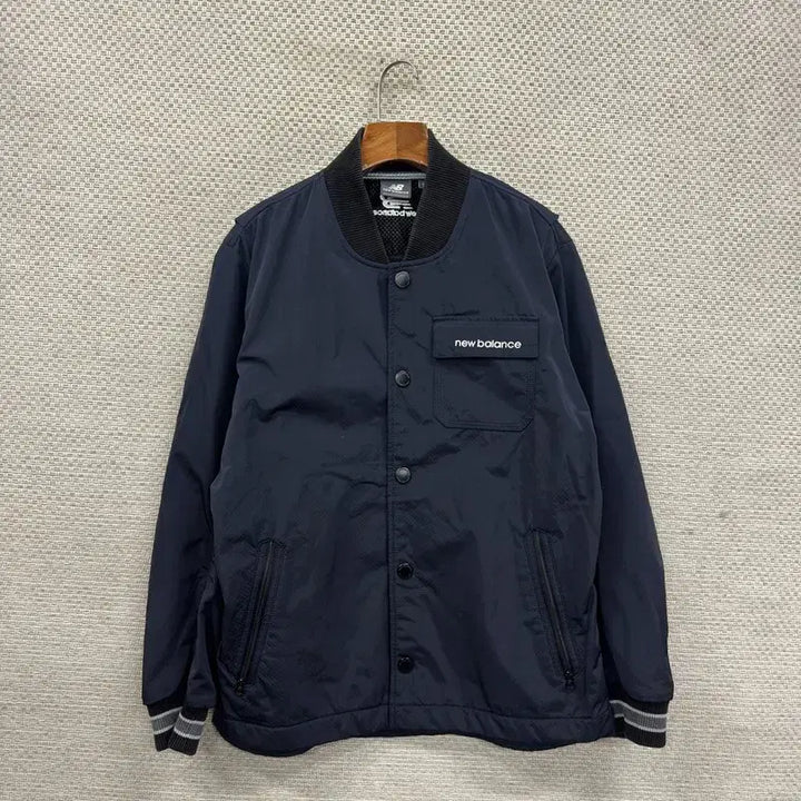 [BUNJANG] New Balance Varsity Jacket / 뉴발란스 바시티자켓 야구잠바 100 A09996