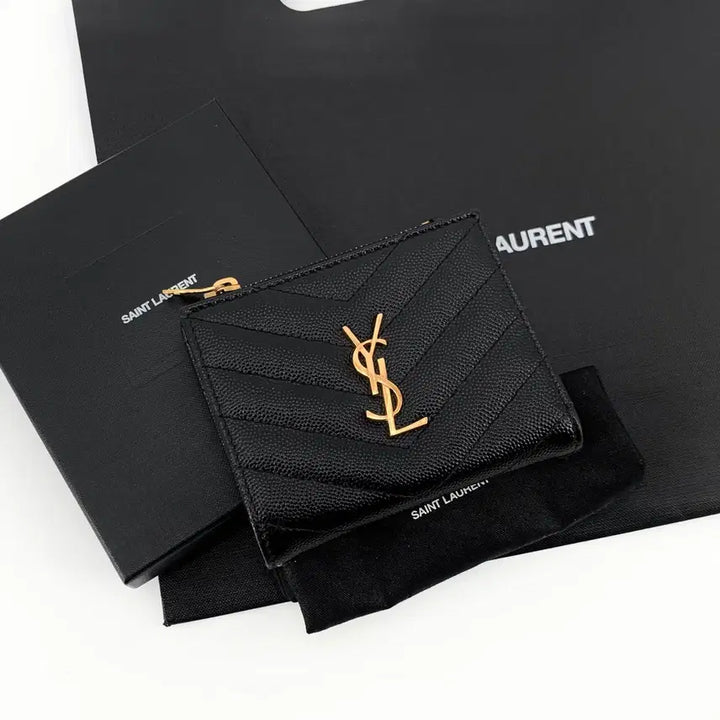 [BUNJANG] Saint Laurent Monogram Quilted Zip Wallet / 생로랑 금장 모노그램 퀼팅 지퍼 반지갑 575879