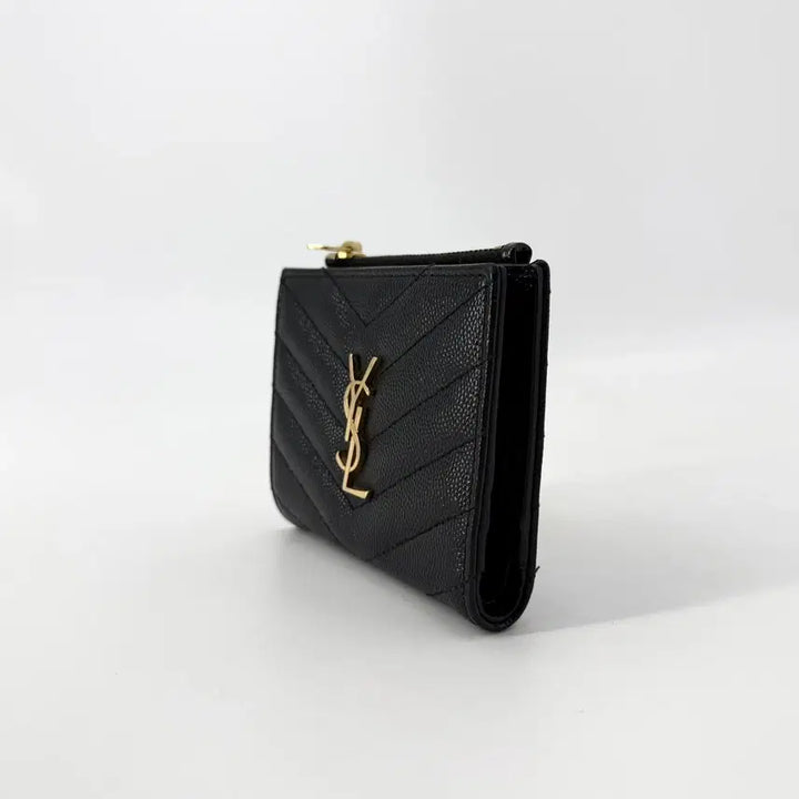 [BUNJANG] Saint Laurent Monogram Quilted Zip Wallet / 생로랑 금장 모노그램 퀼팅 지퍼 반지갑 575879