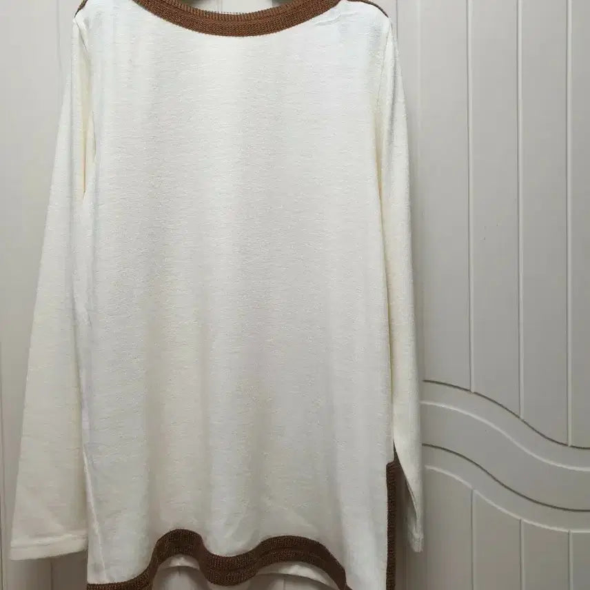 [BUNJANG] Anzich Private Collection Color-Blocked Knit Sweater / 안지크  아이보리 브라운 배색 니트 95