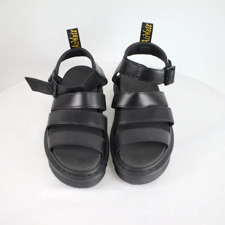 [SOLD OUT] 닥터마틴 샌들 사이즈 USL 6 (약230mm)