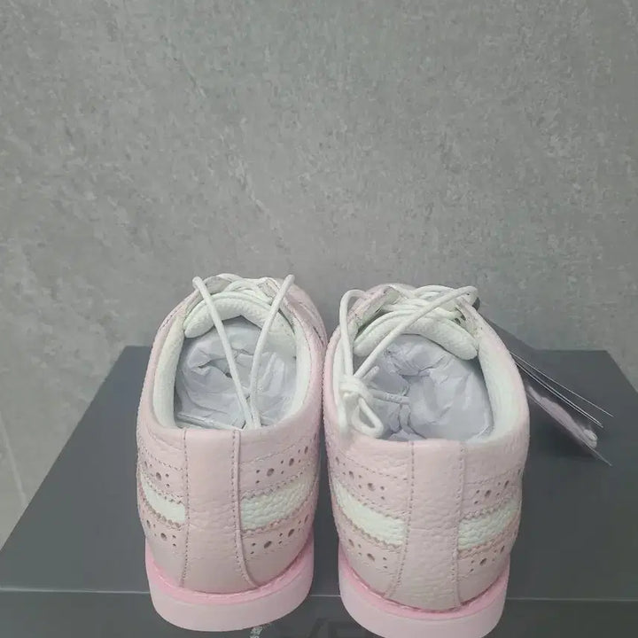 [BUNJANG] G/FORE Wingtip Golf Shoes (Pink/White) / 지포어(정품)윙팁 골프화 핑크/화이트 230/235