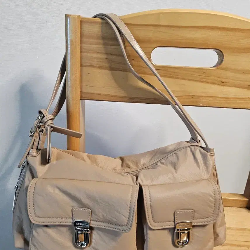 [BUNJANG] Joy Gryson Manhattan Pocket Shoulder Bag / 조이그라이슨 숄더백