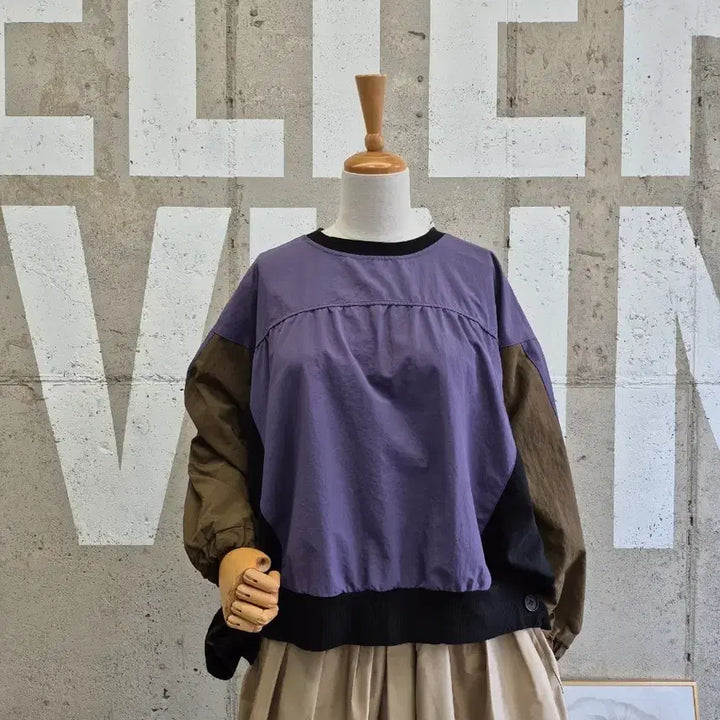 [BUNJANG] Oversized Color Block T-shirt Windbreaker / 오버핏 꾸안꾸 배색 티셔츠 바람막이