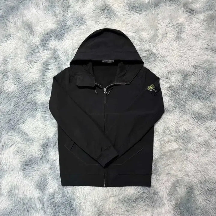 [BUNJANG] Stone Island Softshell Black Size S / 스톤아일랜드 소프트쉘