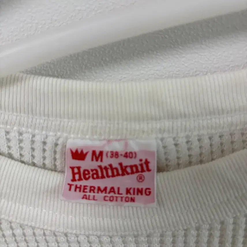 [BUNJANG] White Waffle Long Sleeve T-Shirt (Size M) / 화이트 와플 긴팔 티셔츠 M