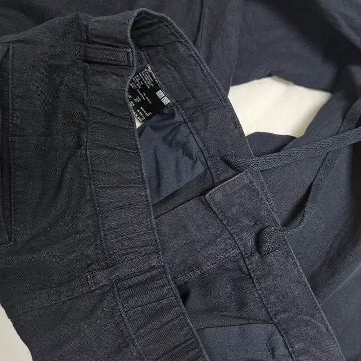 [SOLD OUT] 유니클로 네이비 색상 남성 린넨 밴딩 앵클 팬츠 바지 M(78~84cm)