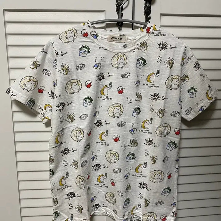 [BUNJANG] Kitsch Vintage Slab Hedgehog Short Sleeve T-shirt / 키치 빈티지 슬라브 고슴도치 반팔 티셔츠
