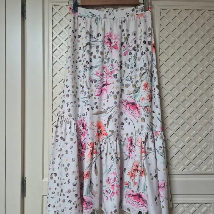 [BUNJANG] It Michaa Flower Pattern Skirt / 잇미샤 플라워 패턴 스커트