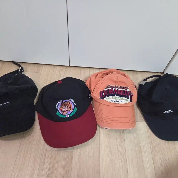 [BUNJANG] Assorted Hats Bundle Set / 모자 4개 일괄 판매