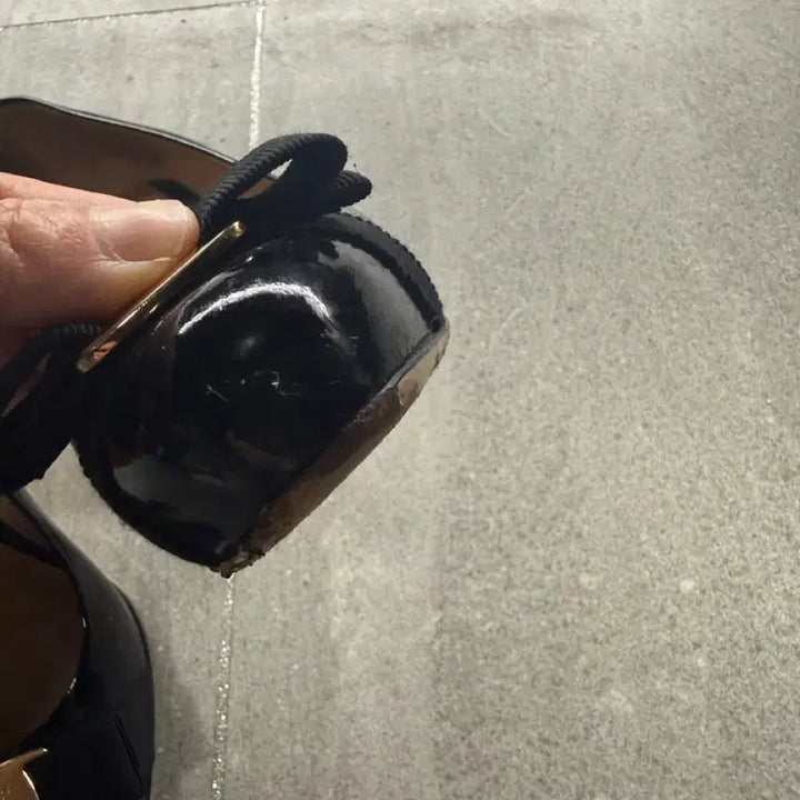 [BUNJANG] Ferragamo Pumps Black Leather Shoes / 페라가모구두