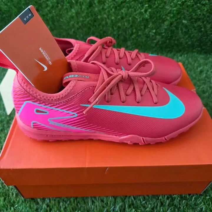 [BUNJANG] Nike Air Zoom Futsal Shoes Red/Mint / 나이키 에어 줌 풋살화 레드/민트 새상품