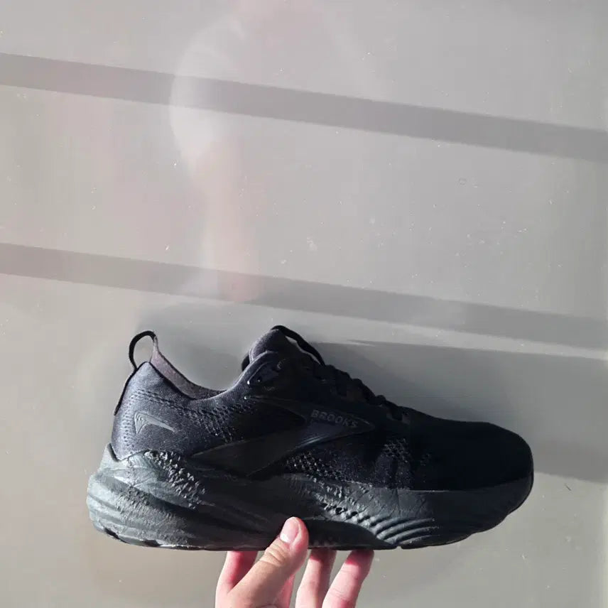 [BUNJANG] Brooks Running Glycerin GTS 22 Wide Triple Black 2E / [285] 브룩스러닝 글리세린GTS 22 와이드 트리플블랙 발볼2E