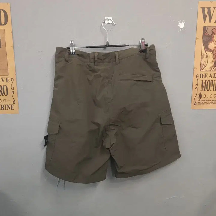 [SOLD OUT] 스톤아일랜드 카고 반바지 올리브