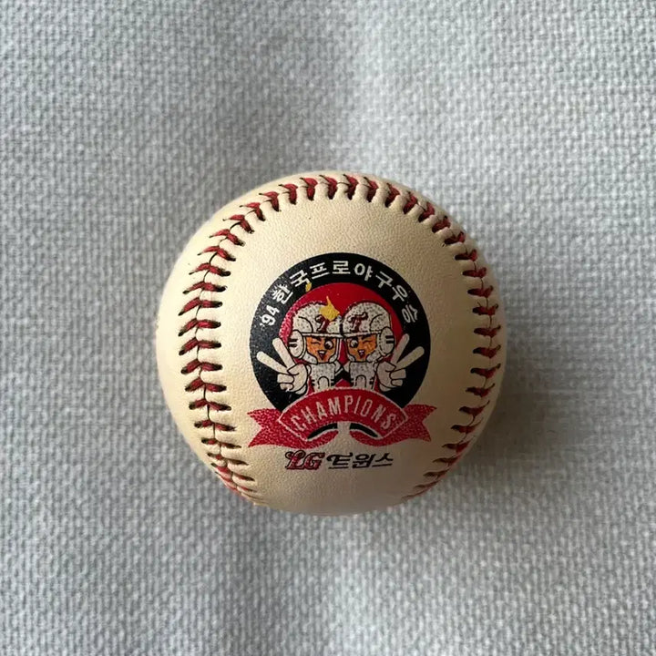 [BUNJANG] LG Twins 1994 Championship Commemorative Ball Jeong Sam-Heum Autographed / LG 1994 우승기념구 정삼흠 친필사인