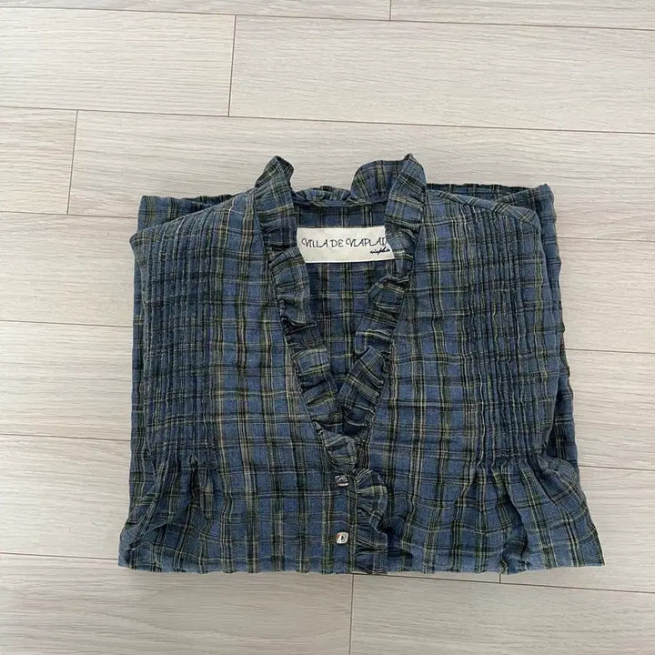 [BUNJANG] Via Plane Victoria Frill Check Blouse / 비아플레인 빅토리아 프릴 체크 블라우스 (블루체크)
