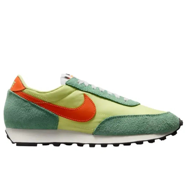 [BUNJANG] Nike Daybreak SP Limelight &amp; Healing Jade Sneakers / 나이키 데이브레이크 260 새제품