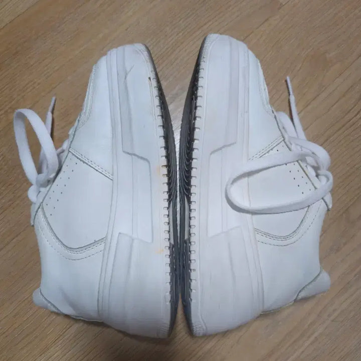 [BUNJANG] 8cm Platform Sneakers / 8cm 통굽 운동화 220 / 스탠딩화