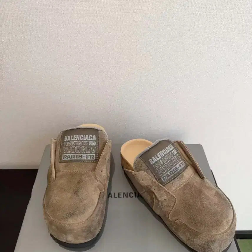 [BUNJANG] Balenciaga Beige Washed-Out Mule Slippers / 발렌시아가 뮬 편안한 데일리 워싱 아웃 베이지 슬리퍼