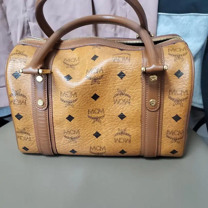 [BUNJANG] MCM Shoulder Bag / 엠씨엠 가방 성주택 있어요