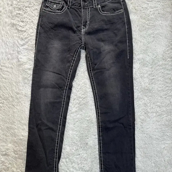 [BUNJANG] True Religion Black Washed Stitch Denim Jeans / 트루릴리젼 블랙 워싱 스티치 데님 32