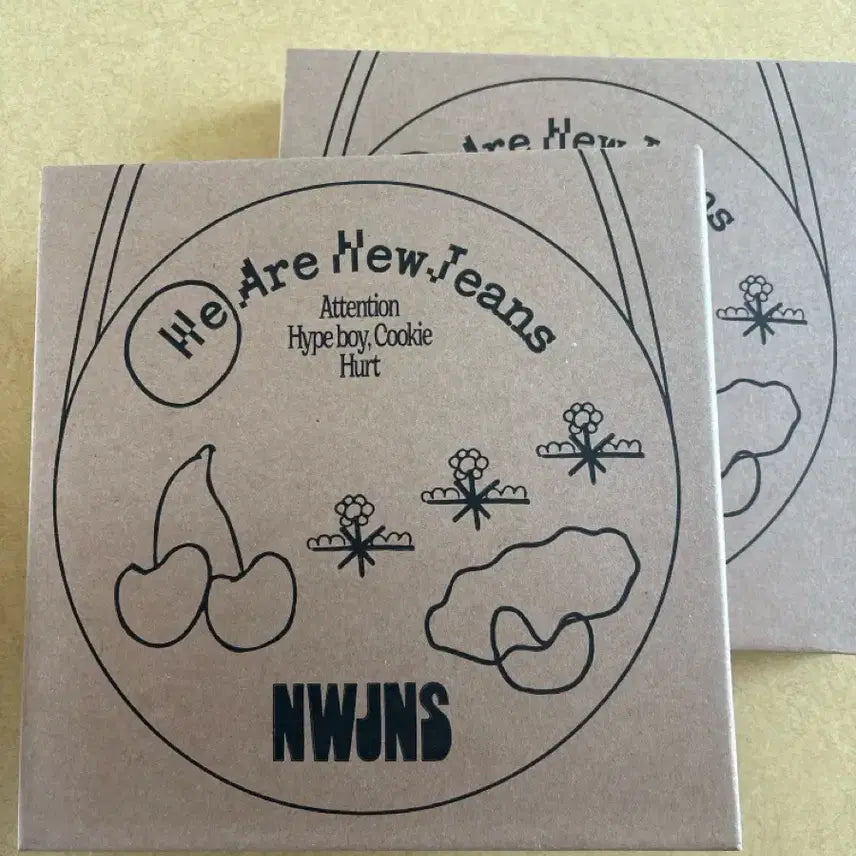 [SOLD OUT] 미개봉 뉴진스 한정판 가방 attention (블랙)