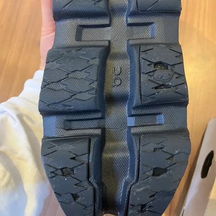[SOLD OUT] 온러닝 클라우드몬스터3 블랙 255