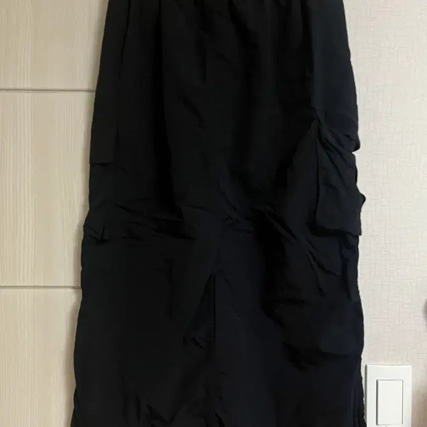 [BUNJANG] SPAO Light Cargo Long Skirt (Nylon) Black / 스파오 라이트 카고 롱 스커트 (나일론) 블랙 L