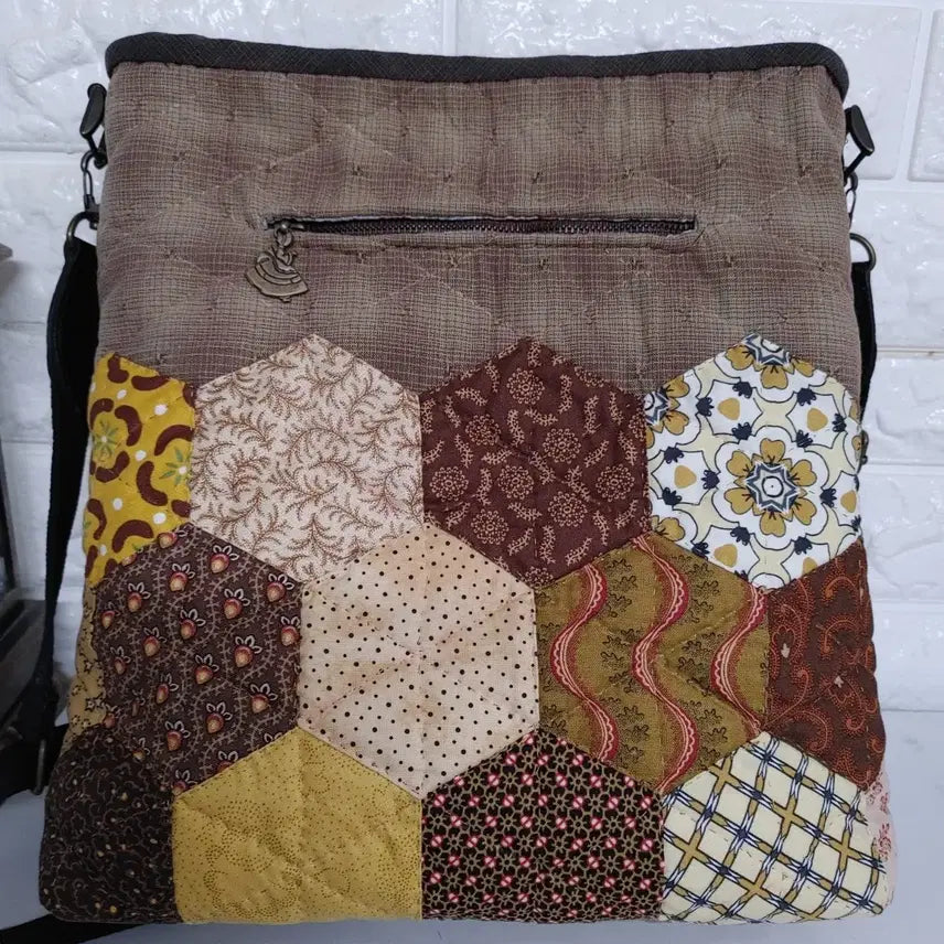 [BUNJANG] Handmade Quilted Crossbody Bag / 퀼트핸드메이드가방