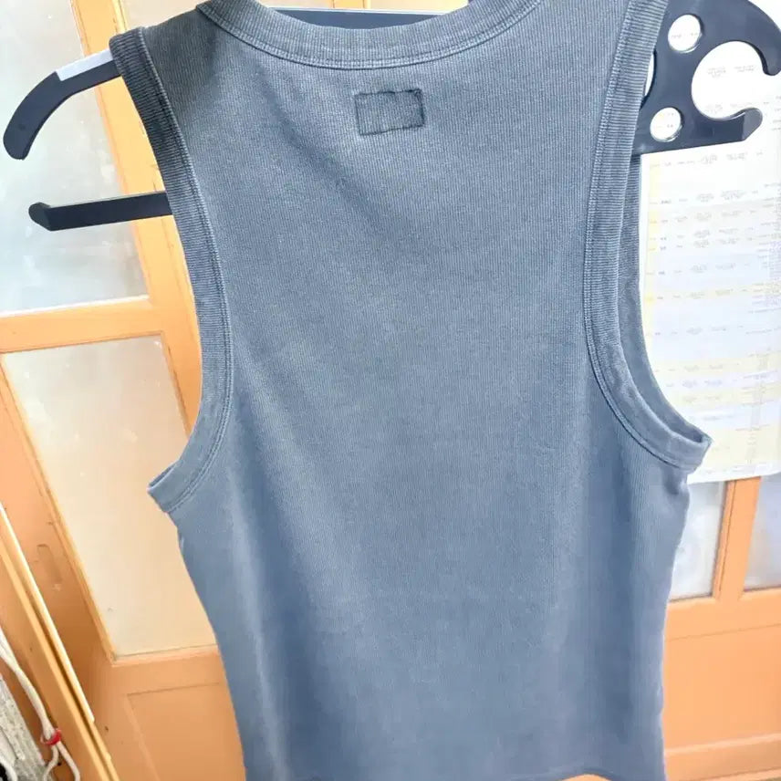[SOLD OUT] vtg 슬리브리스 우연 XL