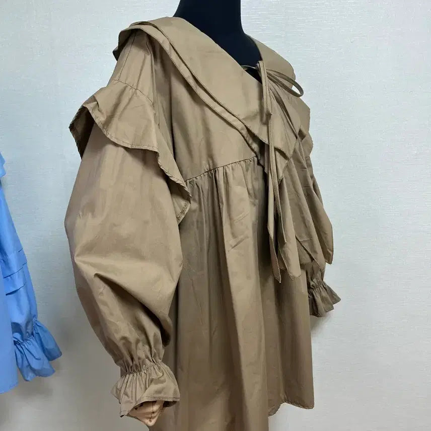 [BUNJANG] Frill Long Blouse (Latte Beige) / 프릴롱블라우스(라떼베이지)