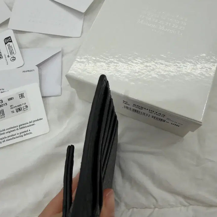 [SOLD OUT] 메종 마르지엘라 카드지갑 블랙 S56UI0143