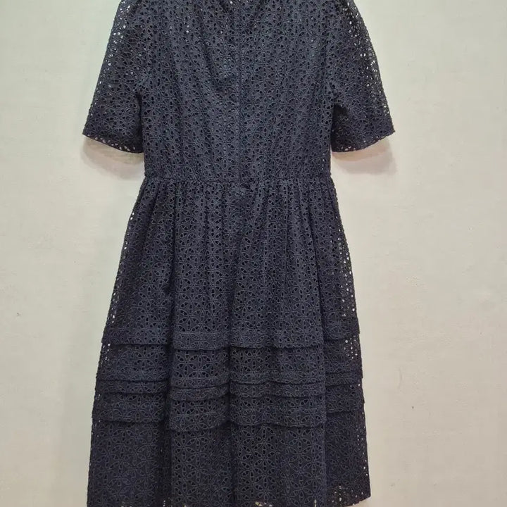 [BUNJANG] Lenibon Eyelet One-Piece Dress / 레니본 아이렛 원핏(55)
